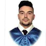 Profesor de Química con Máster en Química Avanzada apto para todos los niveles. También clases de Matemáticas y Física hasta ESO.